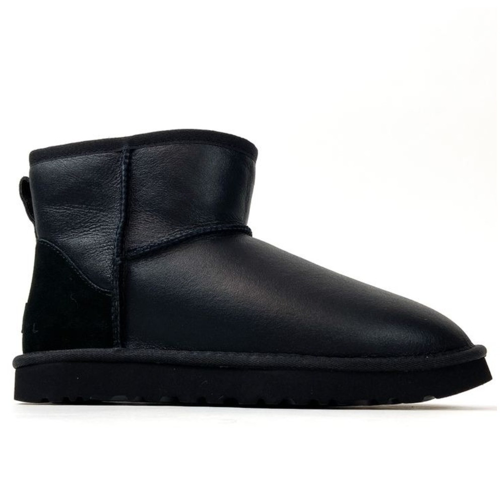 Жіночі зимові UGG Classic II Mini Black Leather, чорні шкіряні уггі класік 2 міні жіночі черевики угі зимові