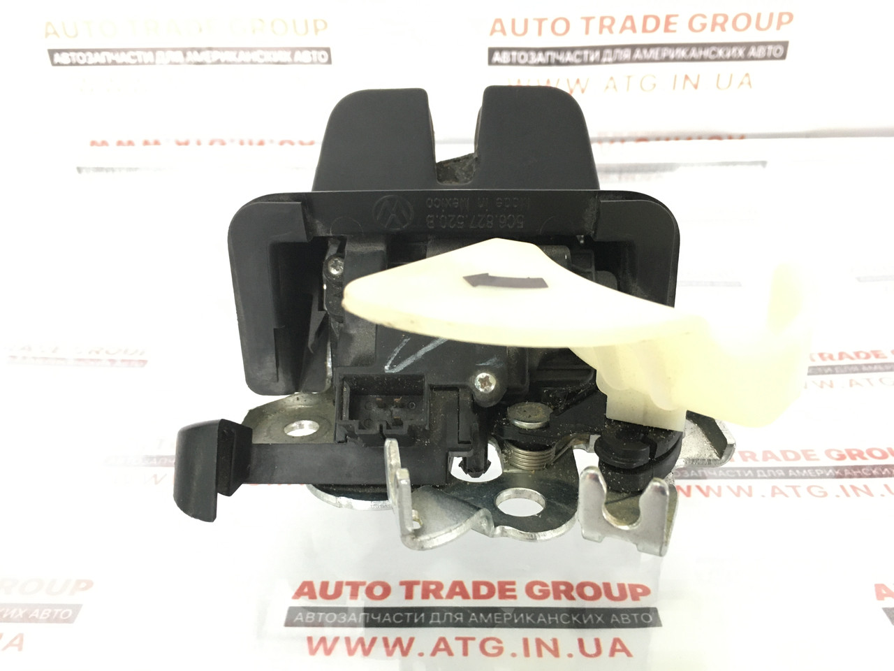 Замок кришки багажника VW Jetta 17 MK6 USA 17A-827-505