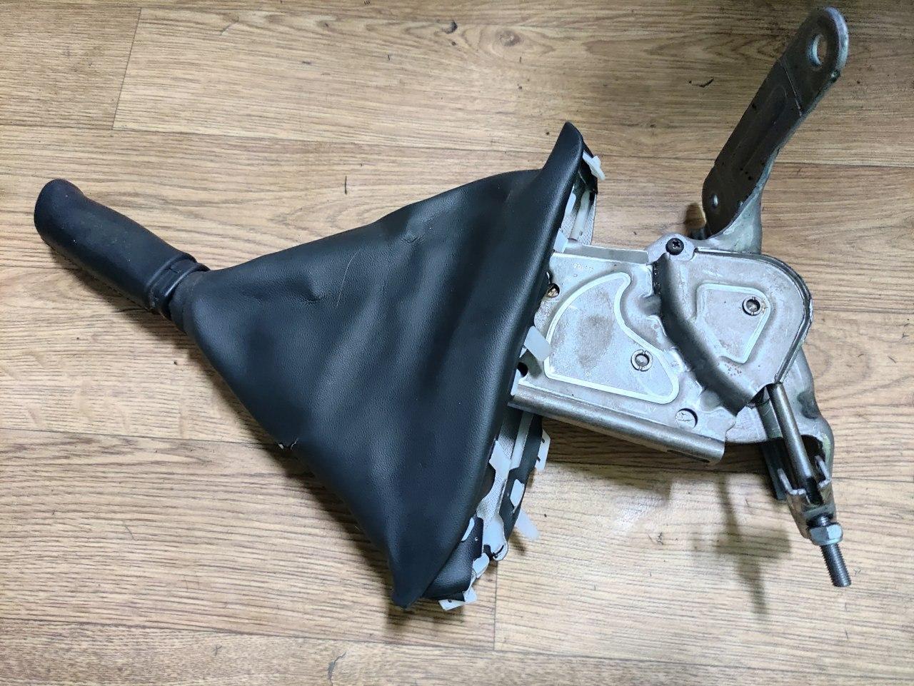 Ручка ручного гальма Renault Megane 3, 2008-2016, 360100013R (Б/У)