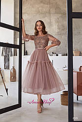 Довгий вечірній атласне плаття з розрізом і рукавами