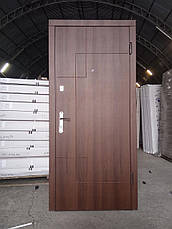 Вхідні металеві бронированнная двері Турин темний горіх (серія «ВІП»), фото 2