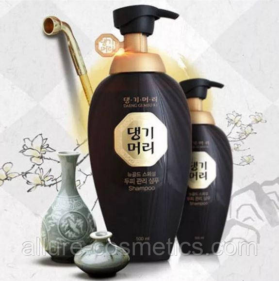 Шампунь для зміцнення коренів і зростання волосся Daeng Gi Meo Ri New Gold Special Shampoo 500ml