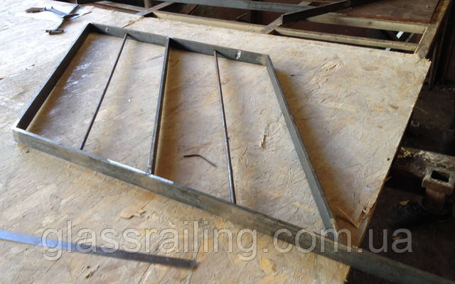 Stalnoe ograjdenie lestnici