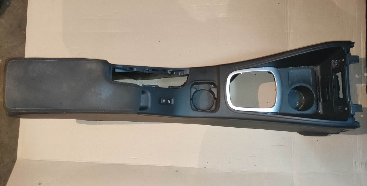 Підлокотник (центральна консоль) Renault Megane 3, 2008-2016, 969100026R (Б/У)
