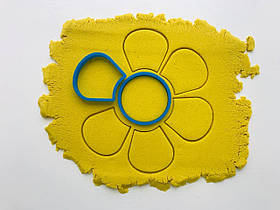 3D-формочки-вирубки для пряників "Квітка 26"