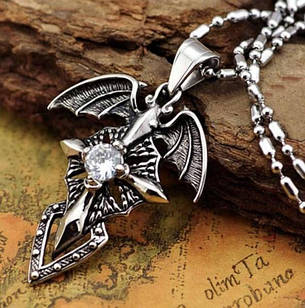 Кулон "Серце дракона" підвіска хрест із крилами з кристалом