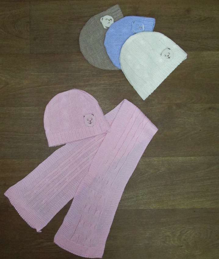 Набор шапка и шарф детский вязаный теплый однотонный для новорожденных