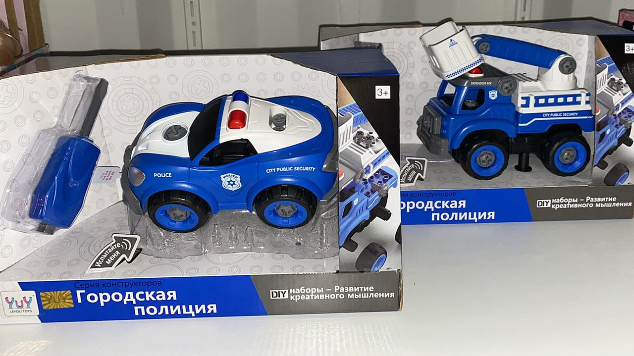 Машина-конструктор із викруткою Поліція