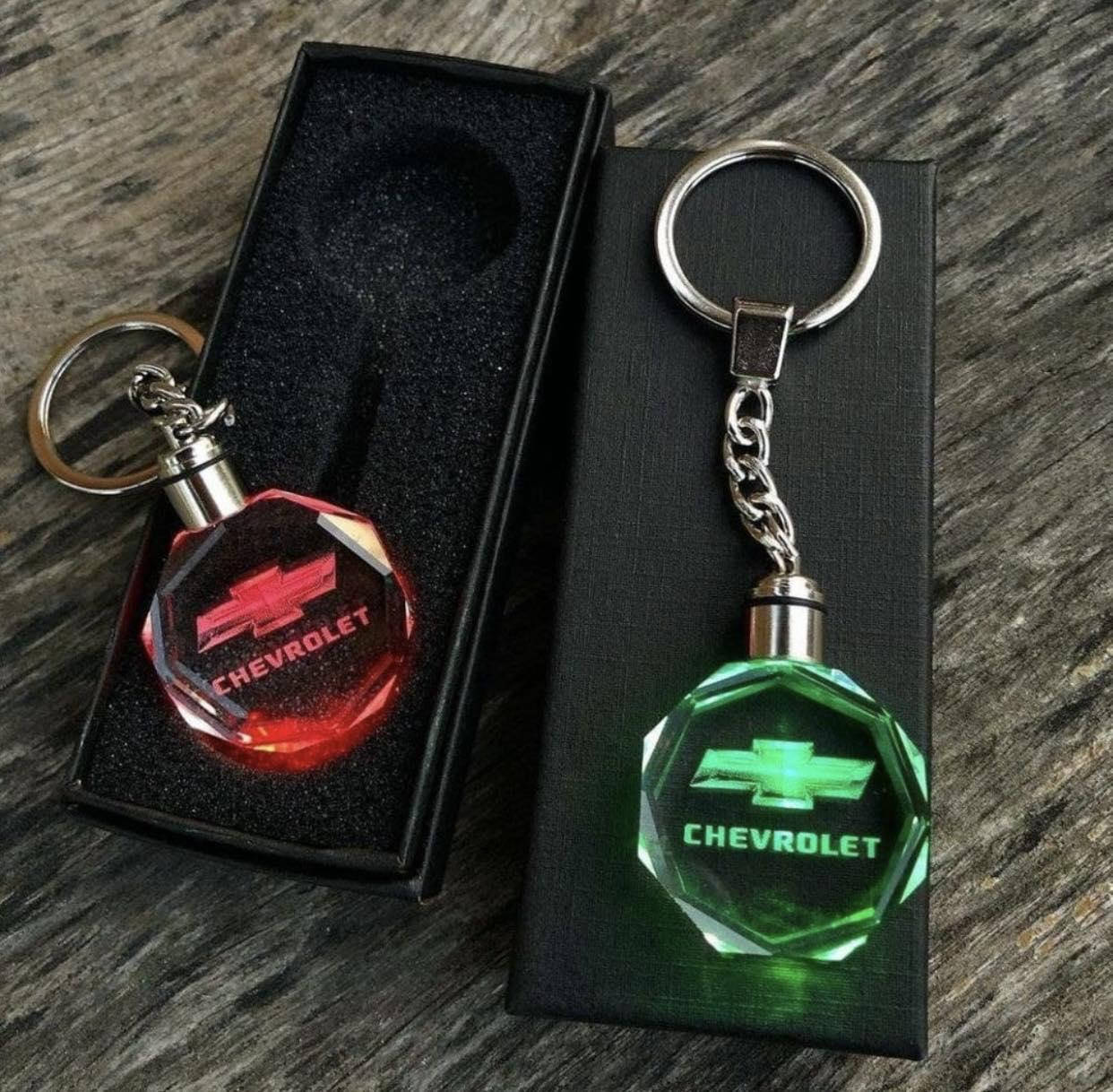 

Брелок Кристал CHEVROLET с подсветкою логотипа Авто