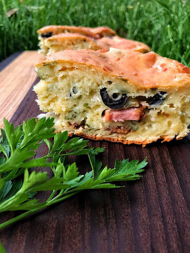 КЕКС ІЗ СИРОМ ТА СОСИСКАМИ 🧀