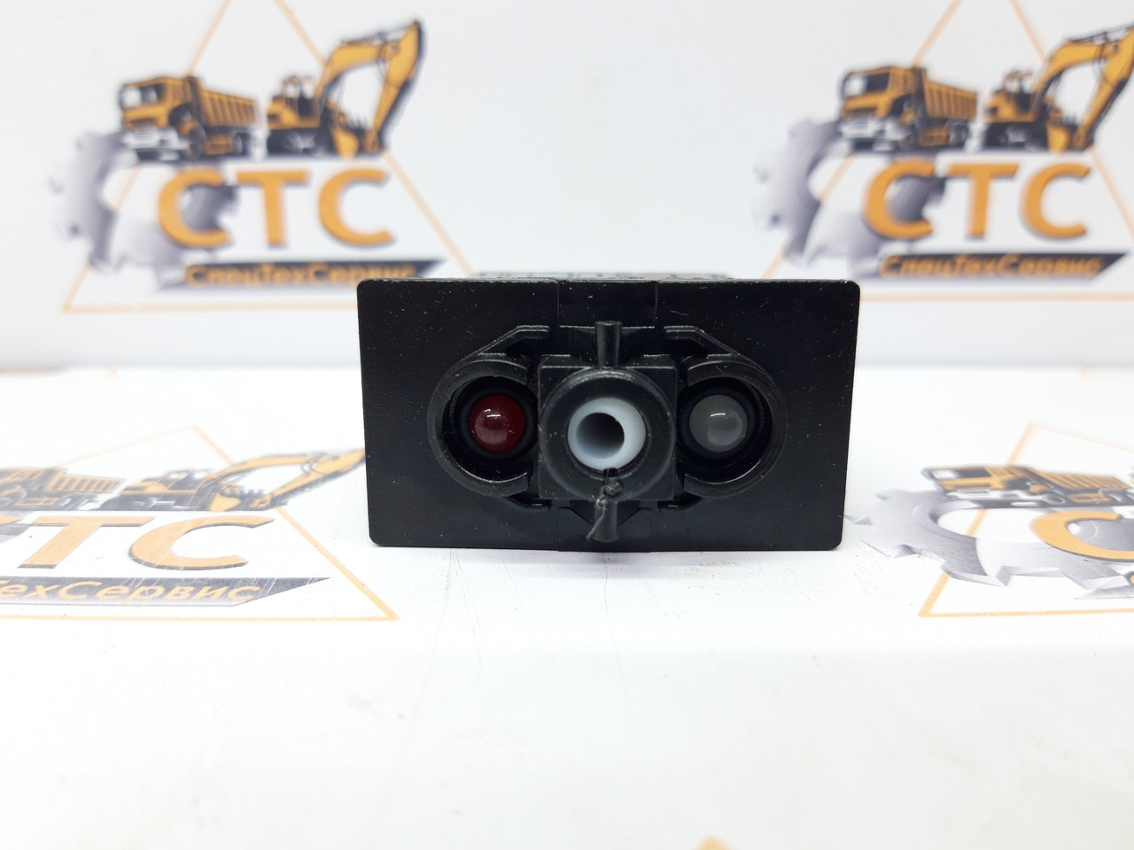 Перемикач на JCB 3CX, 4CX
номер: 701/60005, 701/58821
