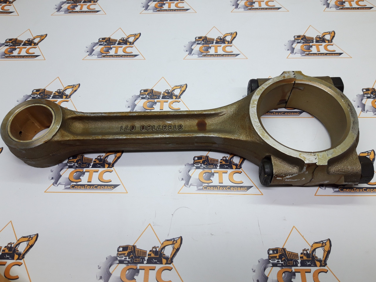 Шатун на JCB 3CX, 4CX номер: 02/101440, 02/100013, 41152912, 84920, M7BJ0015, ZZ90009, 067-6879