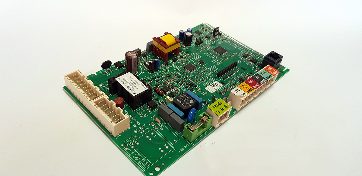 Плата управління на газовий котел Ariston CARES X, HS X 65115782