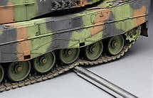 LEOPARD 2 A4. Збірна модель німецького танка в масштабі 1/35. MENG MODEL TS-016, фото 6