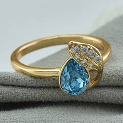 Каблучка Xuping з кристалами Swarovski 83231 розмір 18 ширина 15 мм вага 2.6 г колір аквамариновий позолота 18К