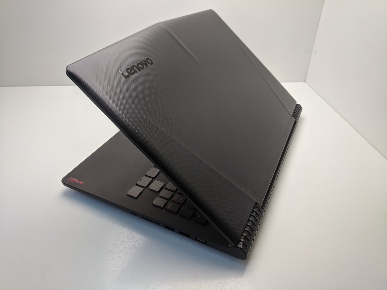 Ігровий Ноутбук Lenovo Legion Y520-15IKBN
