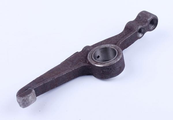 Коромисло випускного клапана DL190-12 Xingtai 120, фото 1