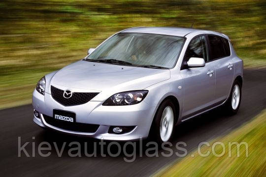 Лобове скло на MAZDA 3 2003-09 г.