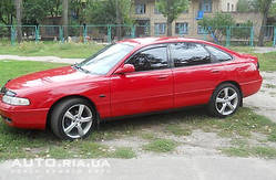 Лобове скло на MAZDA 626 хетчбек 1992-96 р.в. 