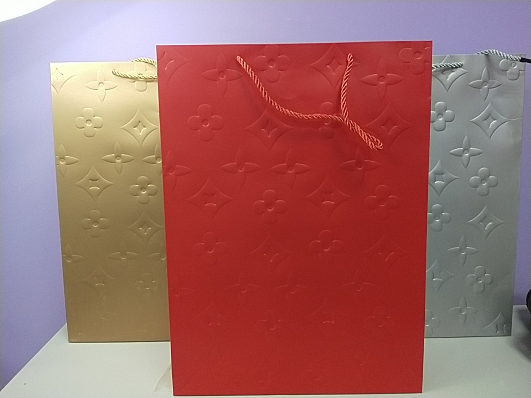 Подарунковий Пакет з малюнком 42 на 31см 1 шт, фото 1