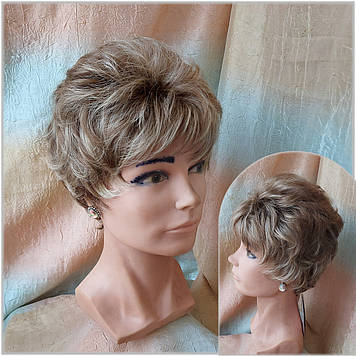 Перука коротка із термоволосся русявий із платиною TR 9714-12/26