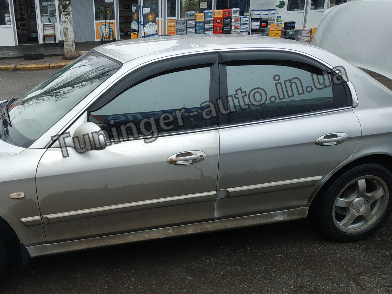 Дефлекторы окон (Ветровики) Hyundai Sonata EF 2000-2005 (Autoclover) - фото 1 - id-p328951284