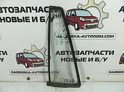 Скло заднього правого дверей (форточка/ трикутник) VW PASSAT B2, SANTANA (1980-1988) ОЕ: 813845301D