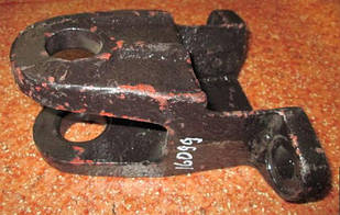 Буксир передній МТЗ 80-2806011