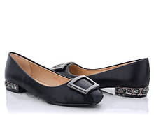 Жіночі туфлі на маленькому підборах на вузьку ногу. Розміри все 36-40