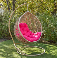 Кресло-кокон подвесное из ротанга Глория со стойкой бежевый-розовый