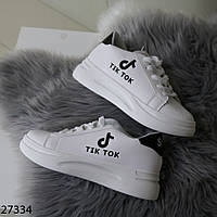 Женские кроссовки белые эко-кожаные с черной пяточкой с надписью tik tok