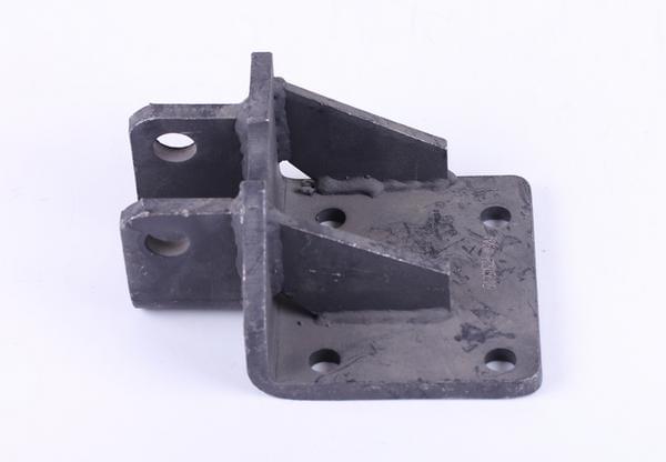 Кронштейн тяги обмежувальної лівий Foton 240, фото 1