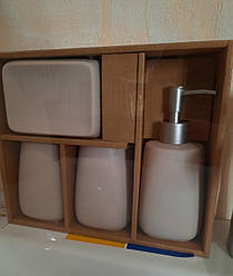 Набір аксесуарів для ванної кімнати (колір - бежевий): дозатор, підставка для зубних щіток, стакан, мильниця