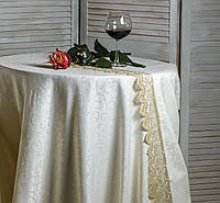 Скатерть JACQUARD 3-931 с кружевом из водоотталкивающей ткани, цвет шампань /молочный 150*180 150*260