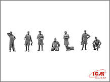 Набір фігур пілотів і техніків ВПС СРСР (1943-1945 Р.). 1/48 ICM 48084, фото 3