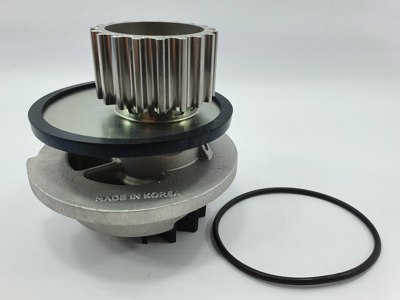 Насос водяний (помпа) Ланос 1,6, Нексія 1,5 — 1,6 DOHC VALEO Корея