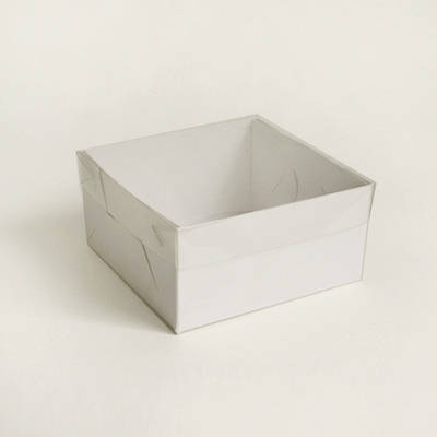 Коробка з пластиковою кришкою 120х120х70 мм