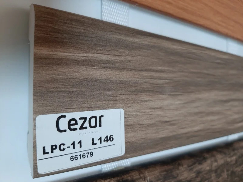 Плінтус удароміцний Cezar ELEGANCE LPC-11-L146 із дюрополімеру, висота 78 мм. Береза сандала, фото 1