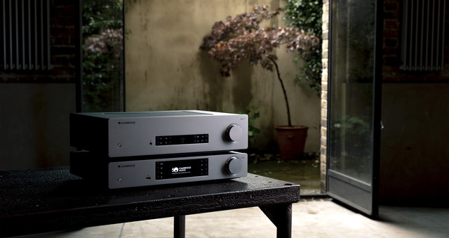 Cambridge Audio CXA81 інтегральний стерео підсилювач