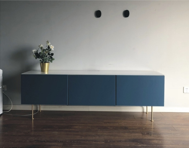 Скандинавский современный комод с латунной фурнитурой