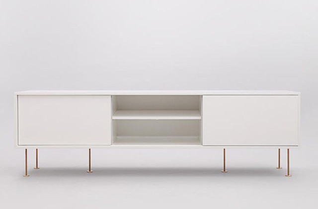 Дизайнерский комод с регулируемыми металлическими ножками