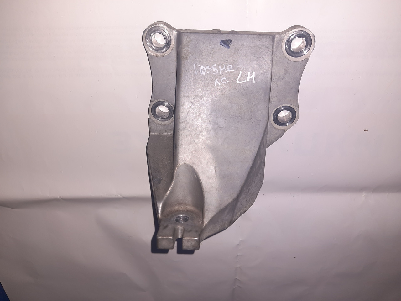 Кронштейн подушки двигуна лівий VQ35HR Infiniti M35 Y50 2006-2010 11233EG00A, фото 1