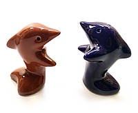 Солонка с перечницей "Дельфины" сине коричневые (7х7х4 см)