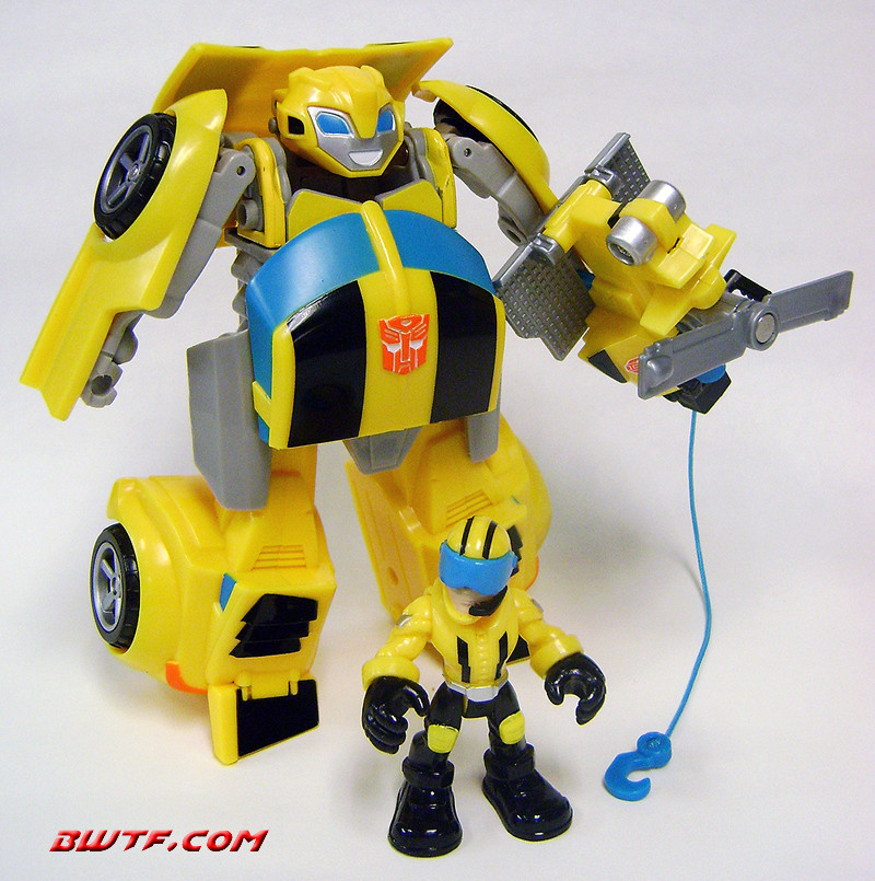 Детская игровая фигурка Hasbro Аксель Фрейзер с микрокоптером Боты спасатели AxelMicrocopter Rescue Bots Gold - фото 2 - id-p1353003292