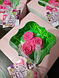 Ароматне мило ручної роботи на 8 березня. Мило з трояндами в подарунковій упаковці., фото 3