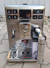 Каварка Philips Saeco Exprelia Class HD 8856 з молочником