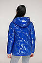 Жіноча лакова стьобана куртка електрик з капюшоном весна осінь 44 46 розмір ПВ-1266, фото 3