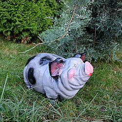 Садовий декор свиня плямиста 25х26х44 см кераміка