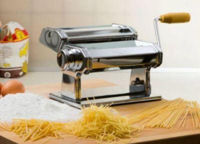 Машинка для нарезки и приготовления лапши спагетти макарон лапшерезка - фото 6 - id-p1353739319