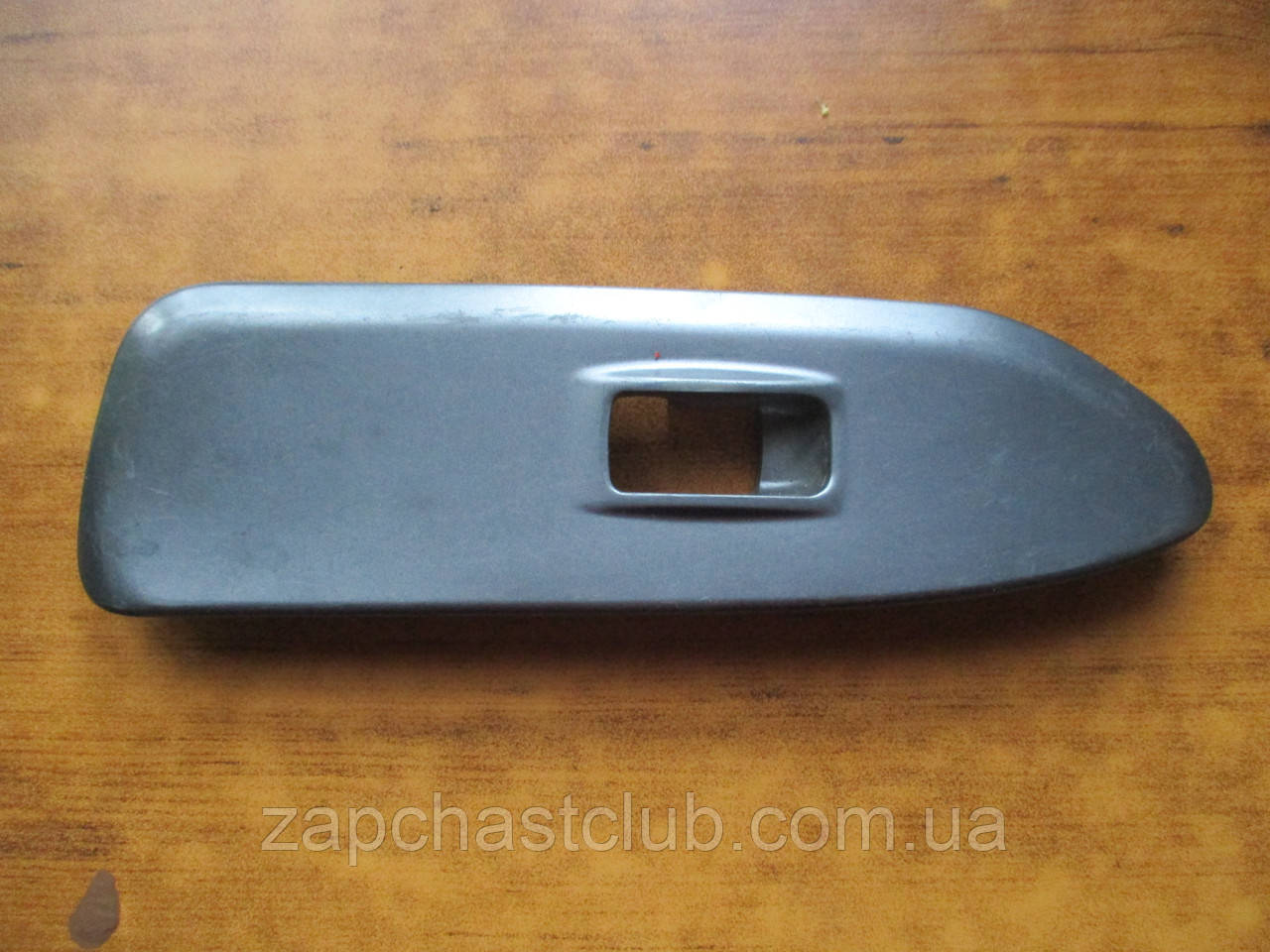 Накладка кнопки склопідіймача права MN124993 994805 Lancer 9 Mitsubishi, фото 1